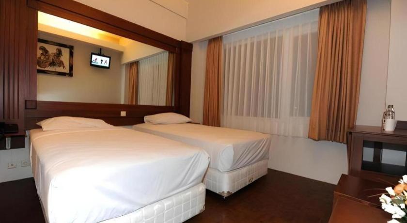 Wirton Dago Hotel
