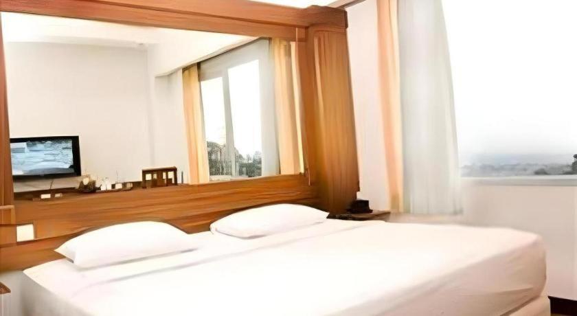 Wirton Dago Hotel 2*